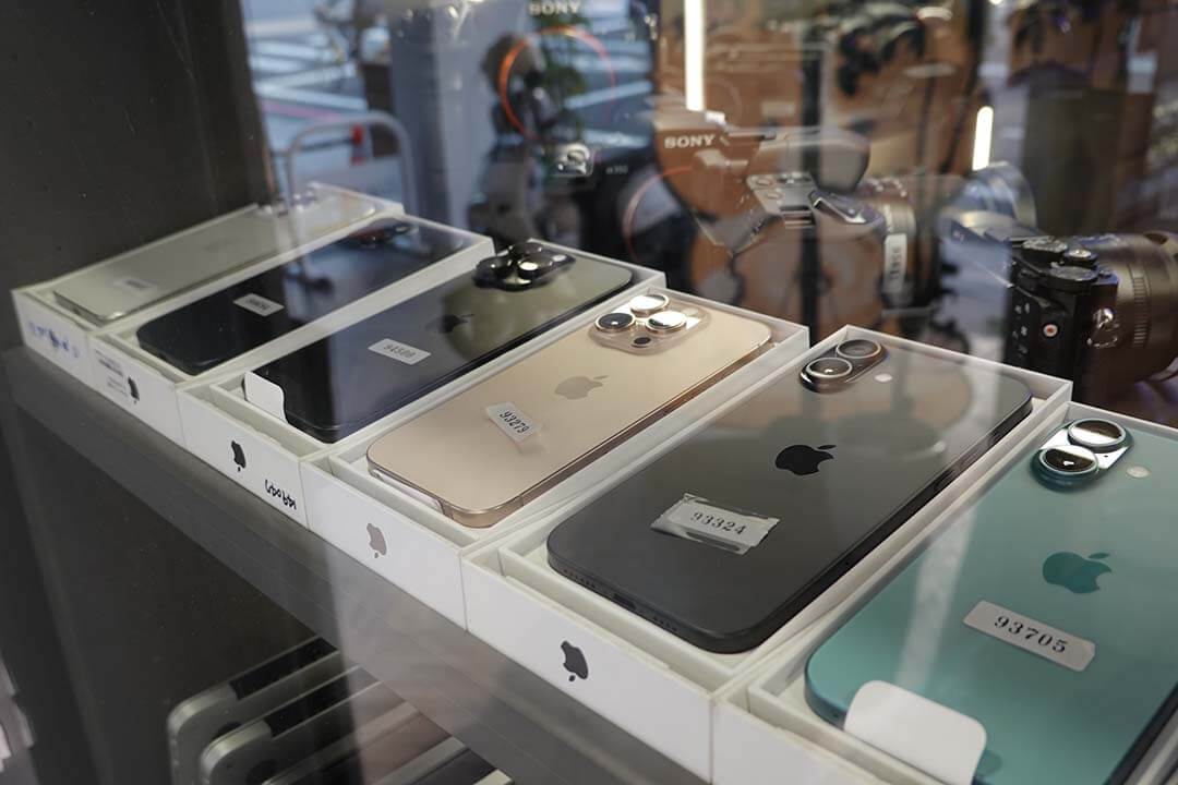 青蘋果3C實體門市展示iPhone二手機|盒裝完整回收機型